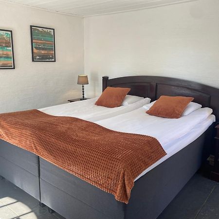 Husargardens Bed & Breakfast Sjobo Экстерьер фото