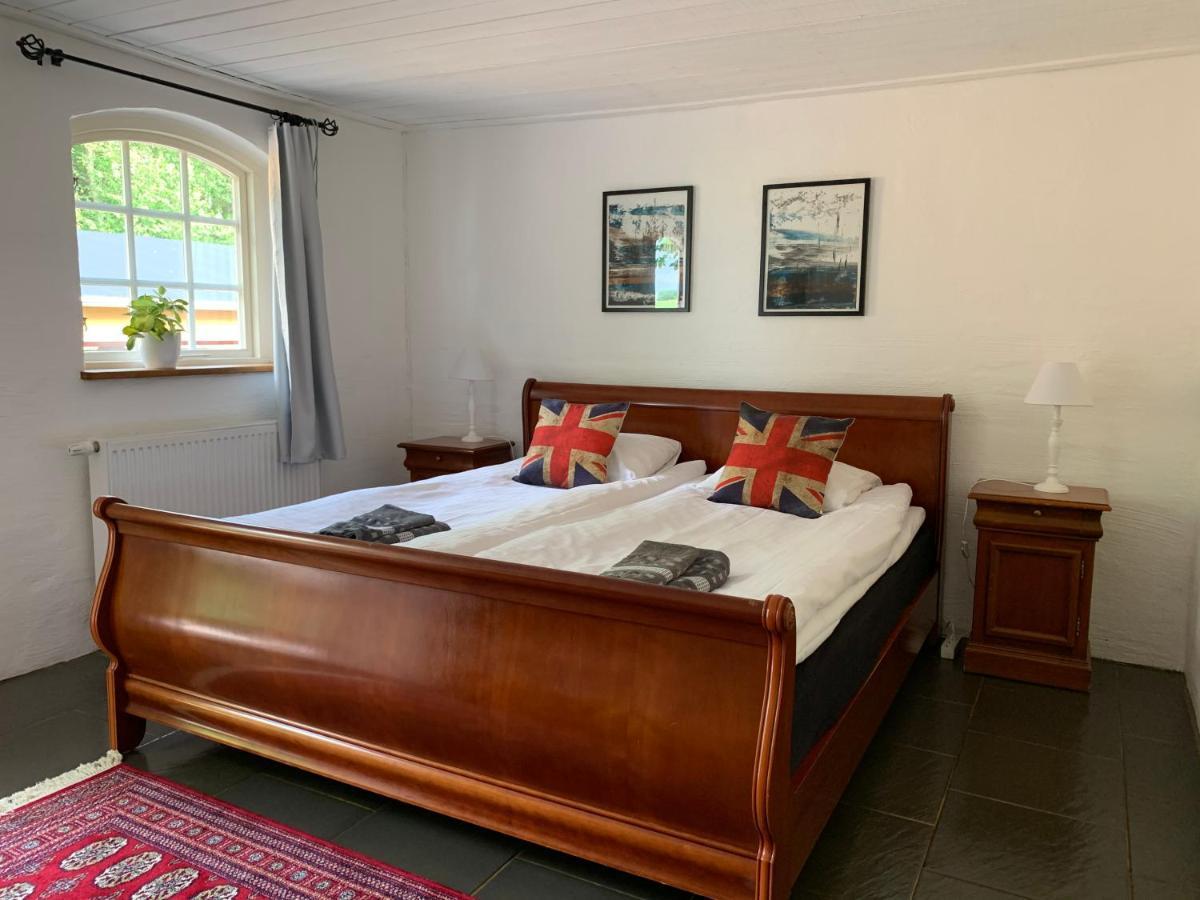 Husargardens Bed & Breakfast Sjobo Экстерьер фото