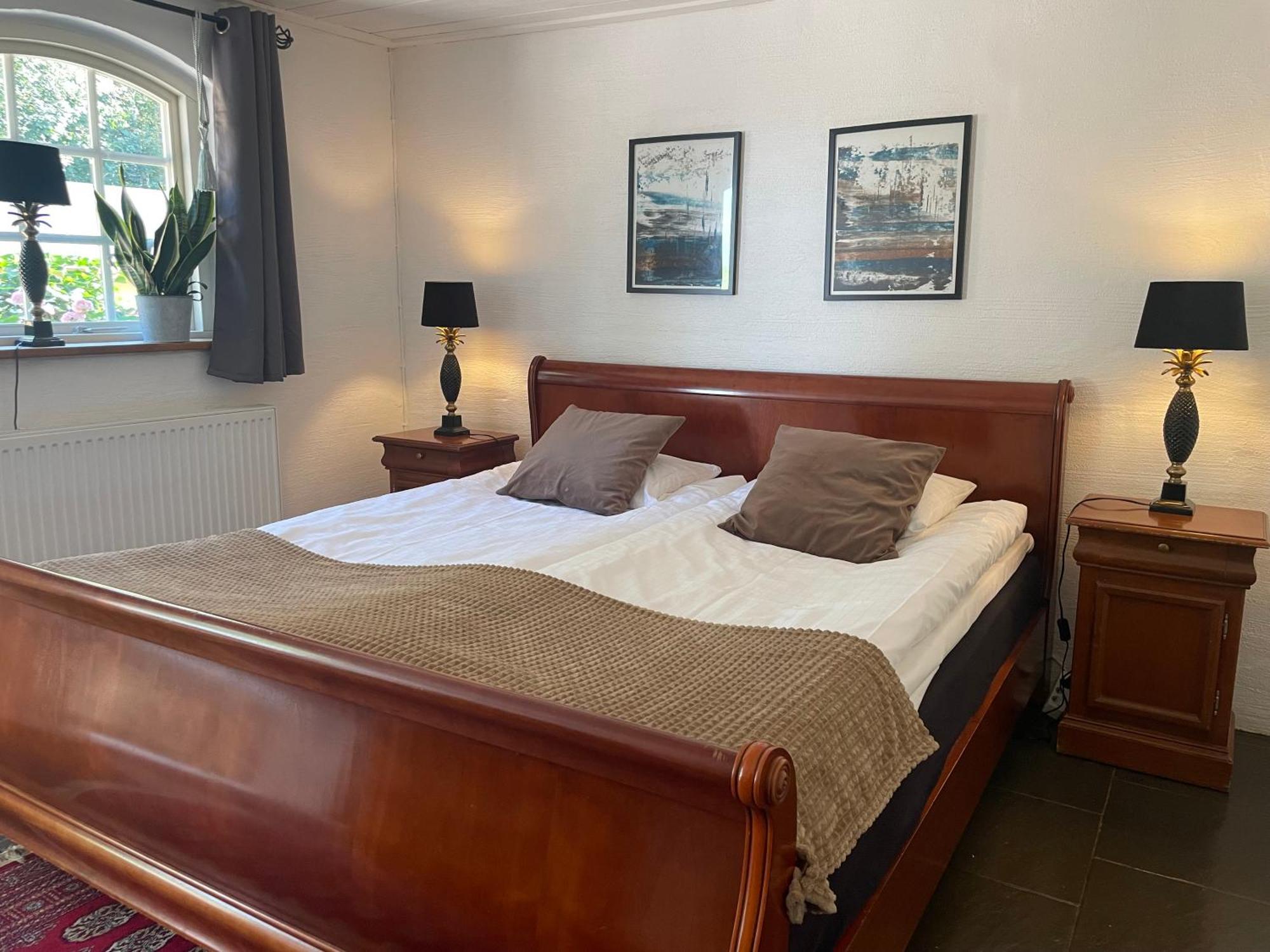 Husargardens Bed & Breakfast Sjobo Экстерьер фото