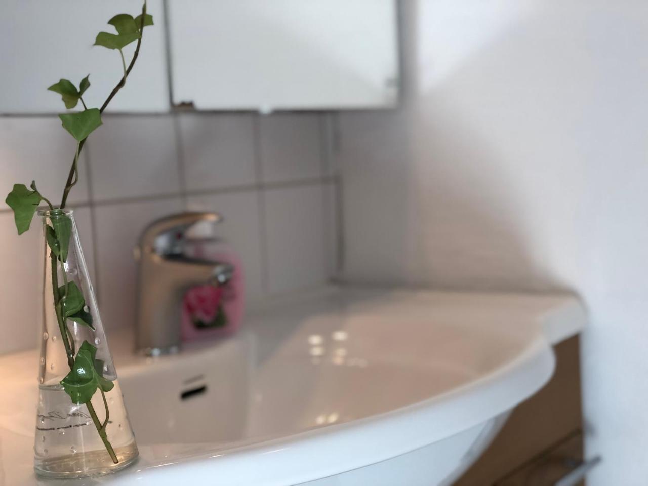 Husargardens Bed & Breakfast Sjobo Экстерьер фото